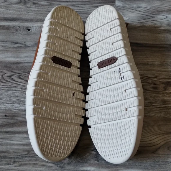 VIONIC Uptown A-Line Loafer Brown Leather Slip On Shoes Women's Size 8.5 - Picture 4 of 5